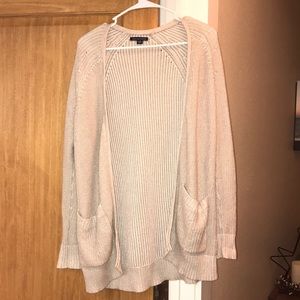 American Eagle Cozy Cardigan w/ Pockets!